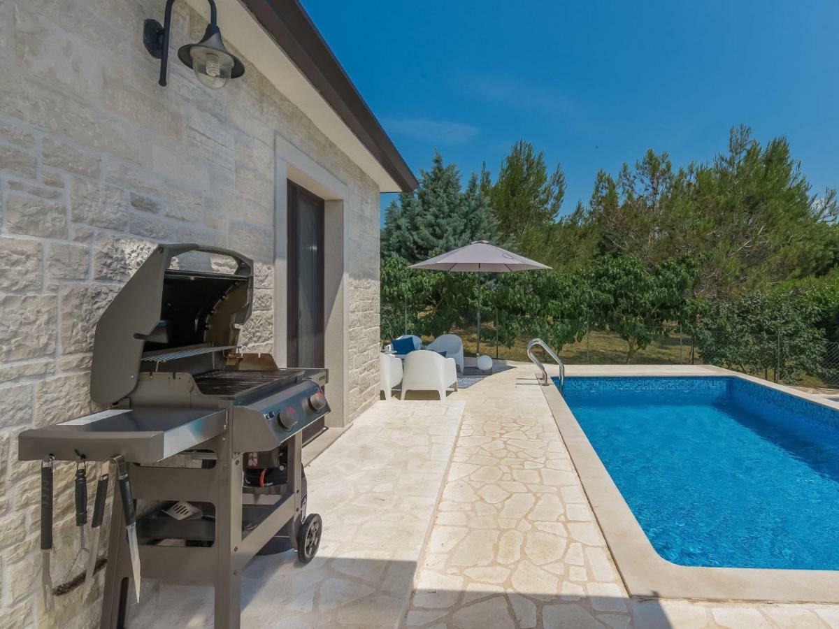 Holiday Home Villa Joy By Interhome Novigrad Istria Extérieur photo