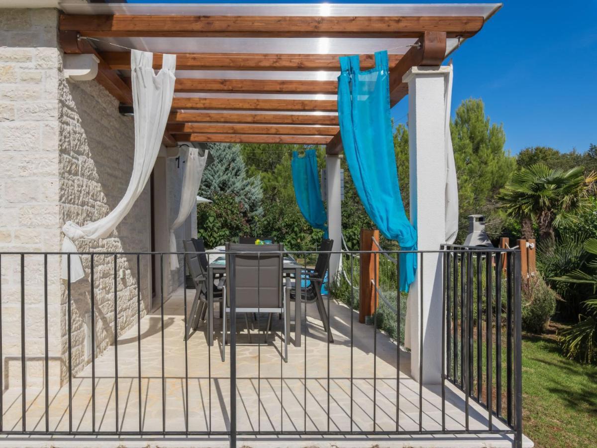 Holiday Home Villa Joy By Interhome Novigrad Istria Extérieur photo